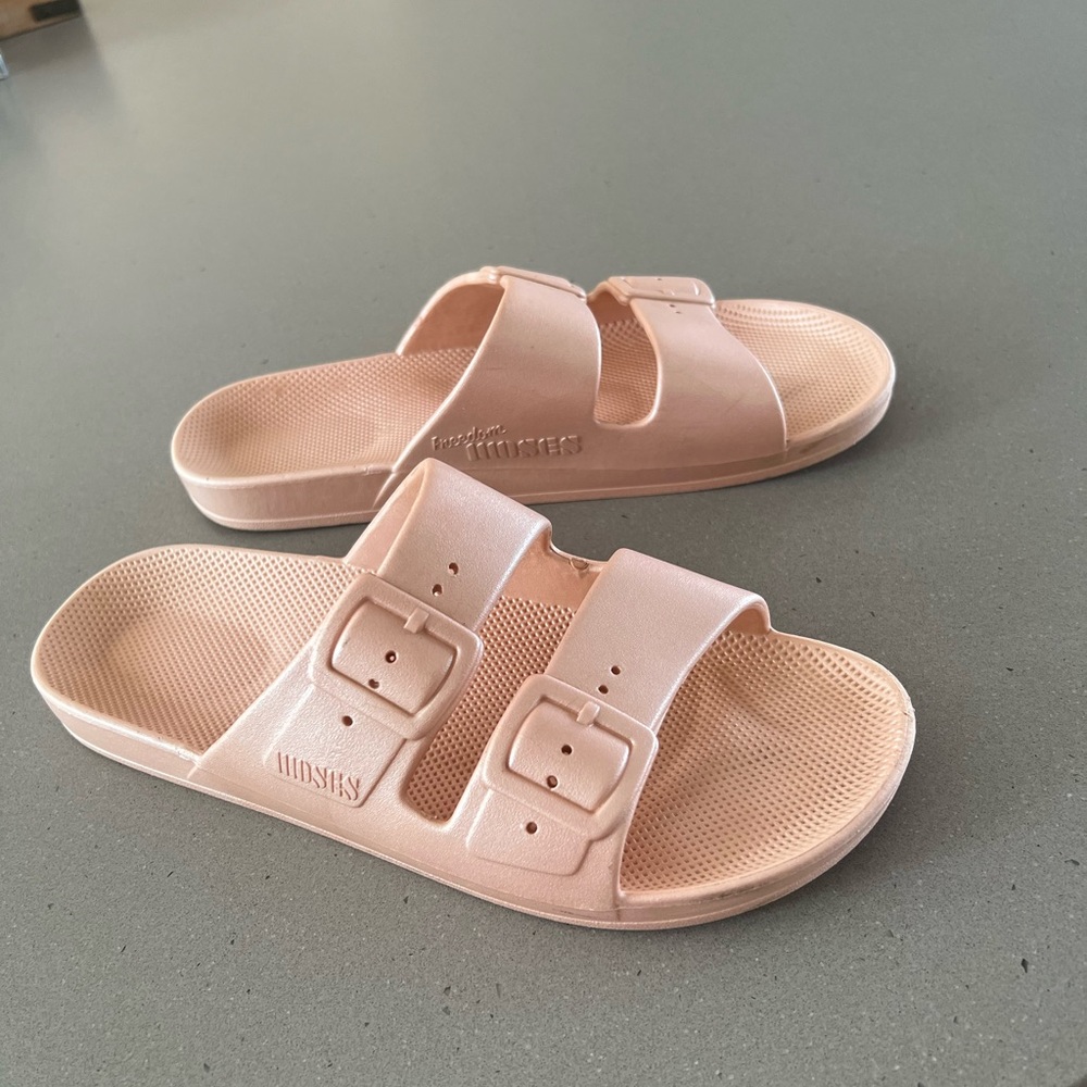Freedom Moses Sandals 39/40